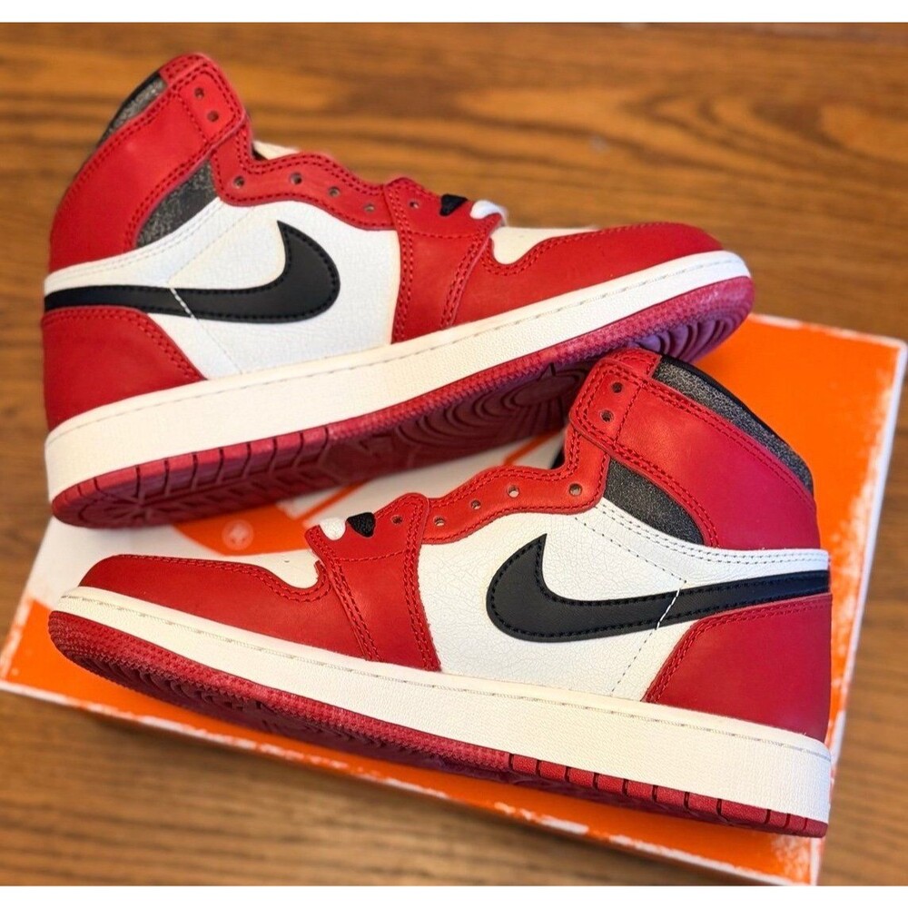 Air Jordan 1 Chicago Lost and Found 5.5Y